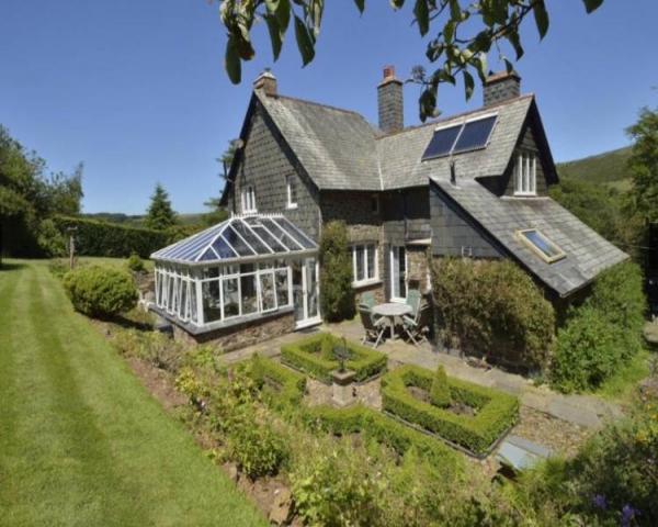 Holiday cottage with downstairs bedroom