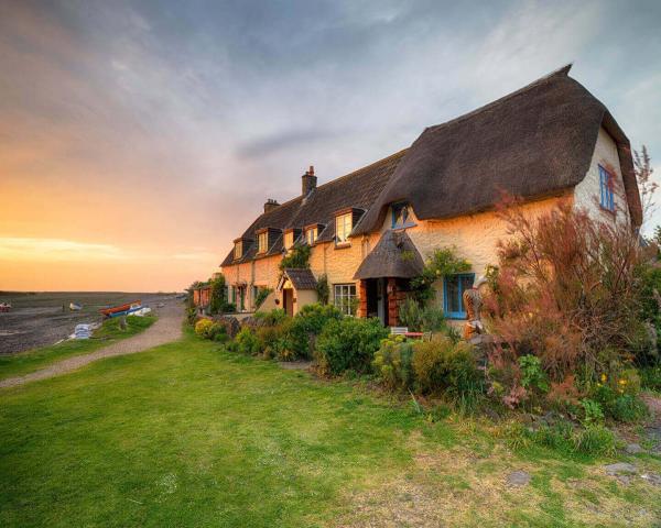 self catering somerset may, accommodation may day holiday, somerset may day, devon may day, bank holiday accommodation