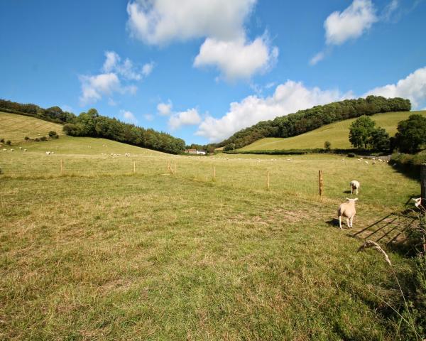 Self catering holiday cottage accommodation available to rent in and around Brushford, Somerset