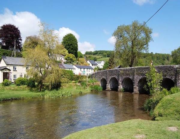 Exmoor holiday cottages, Self catering cottages on Exmoor, Holiday cottages in Withypool, Cottages in Exford, Cottages in Wheddon Cross, Cottages in Porlock