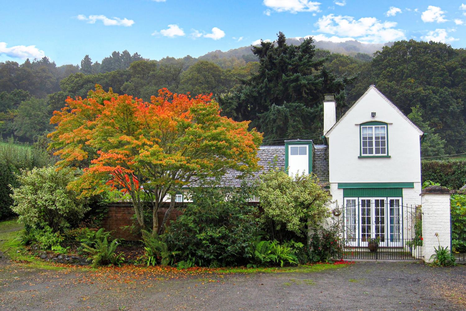 Easy parking at the cottage gate