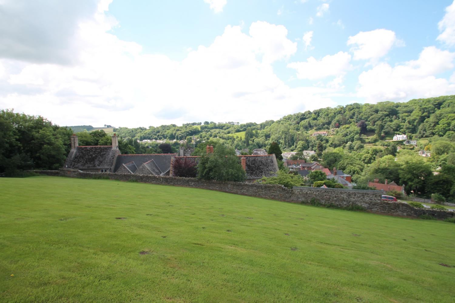 Shared garden with views over Dulverton