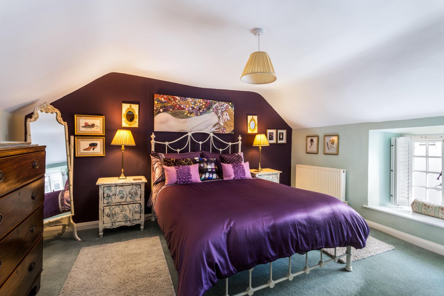 'Vogue' is a large king en-suite bedroom with views down Church Street.