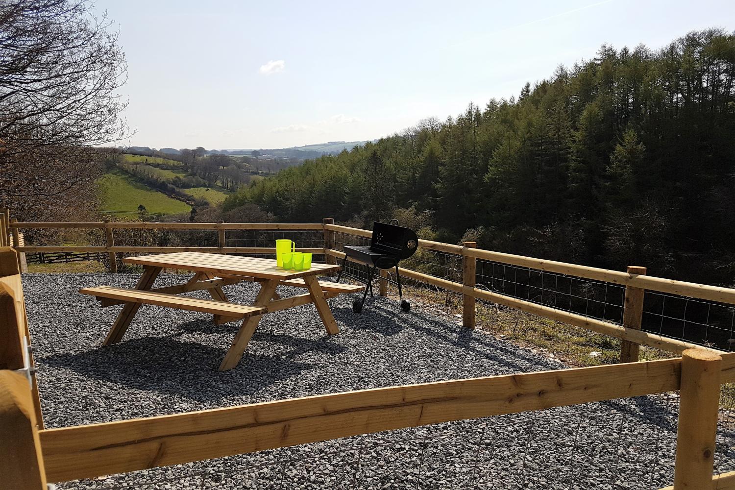 Stable Cottage picnic area with lovely views