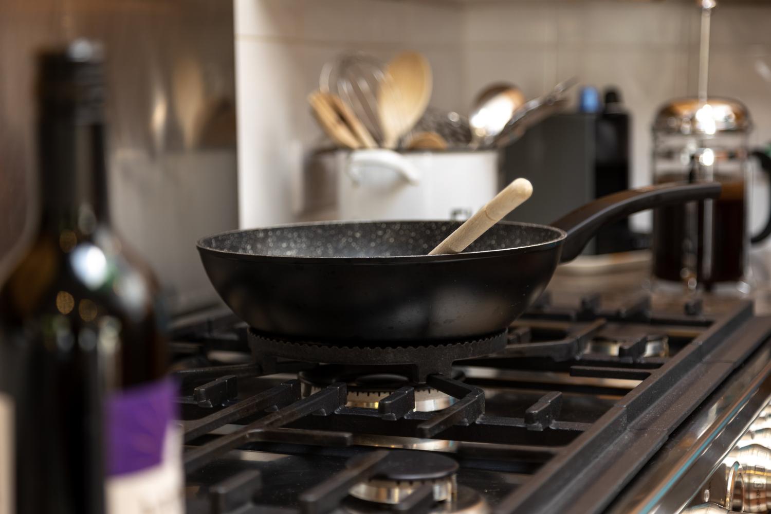 There are five burners on the gas hob.