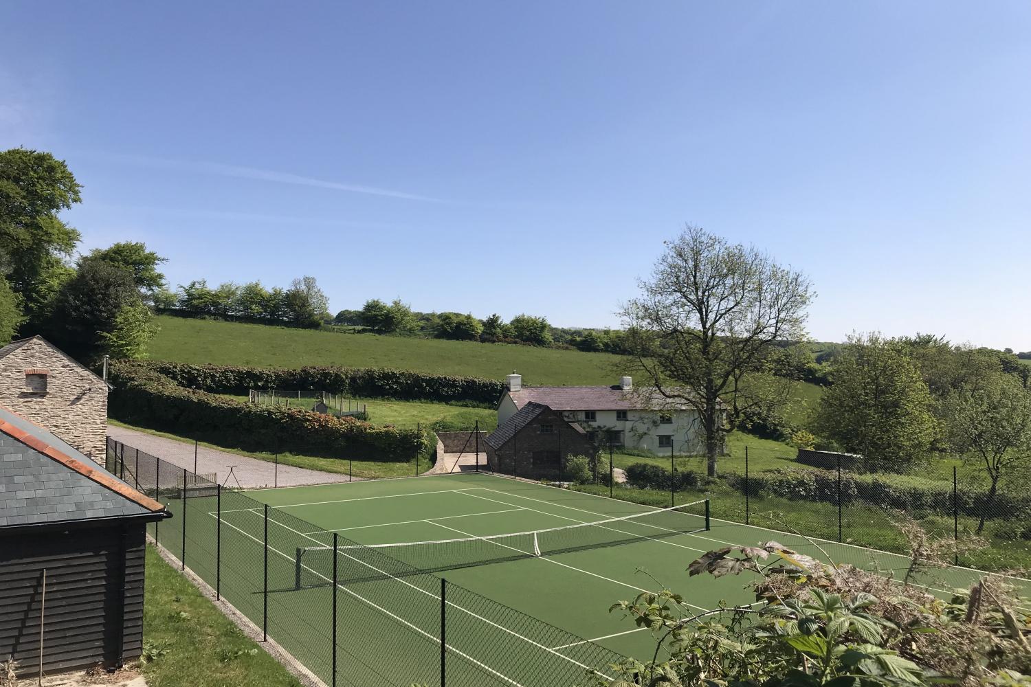 Middle Stolford Cottage and tennis courts