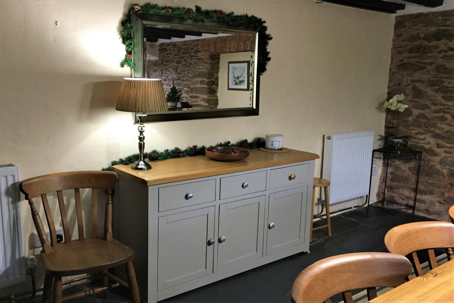 Christmas - Sideboard in dining room