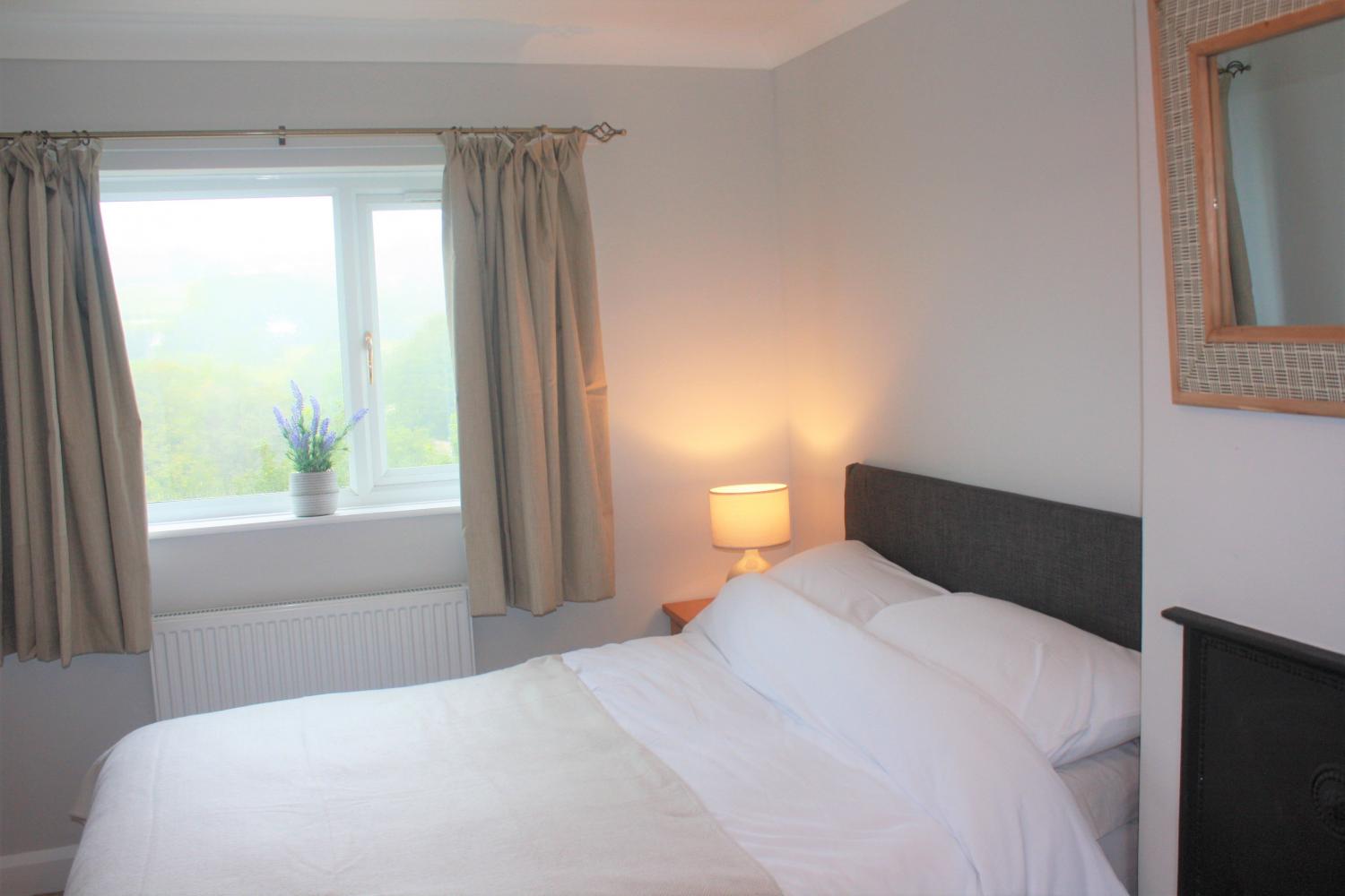 Combe Lane Cottage bedroom