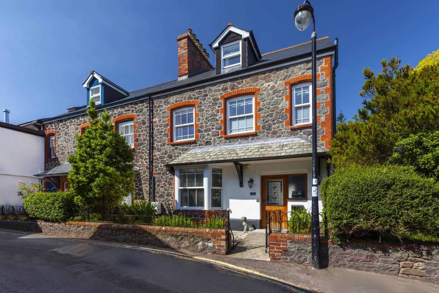 The Dog House, Porlock