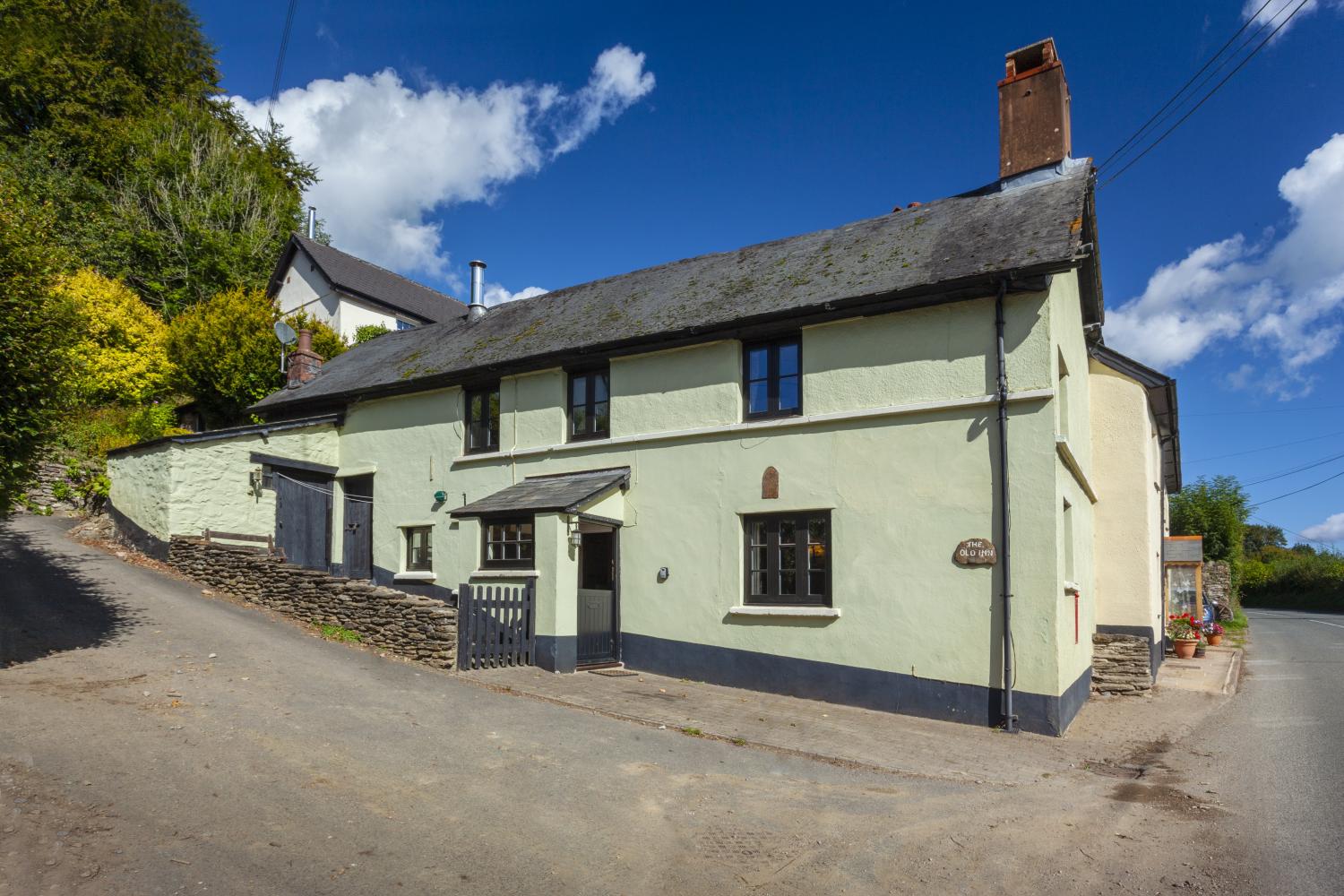 The Old Inn, Luckwell Bridge