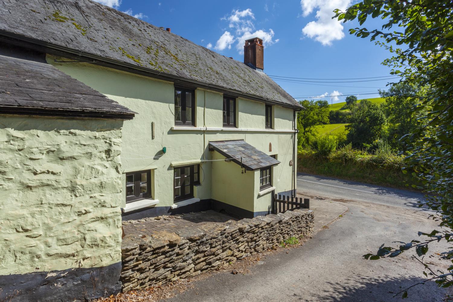 The Old Inn, Luckwell Bridge