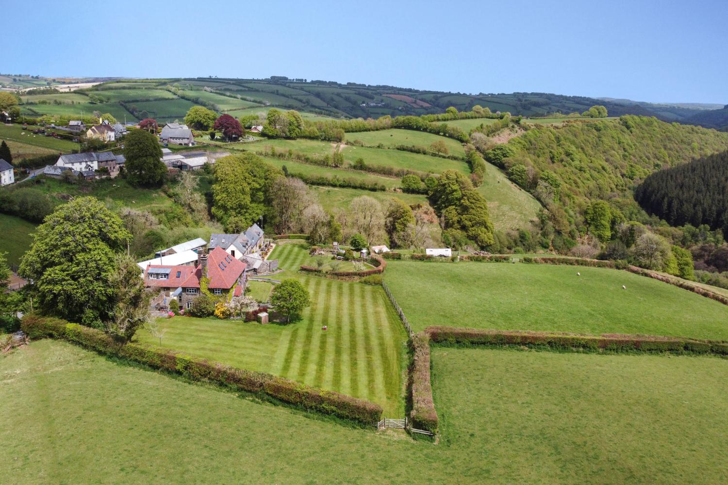 West Hollowcombe Farm & Cottages from above
