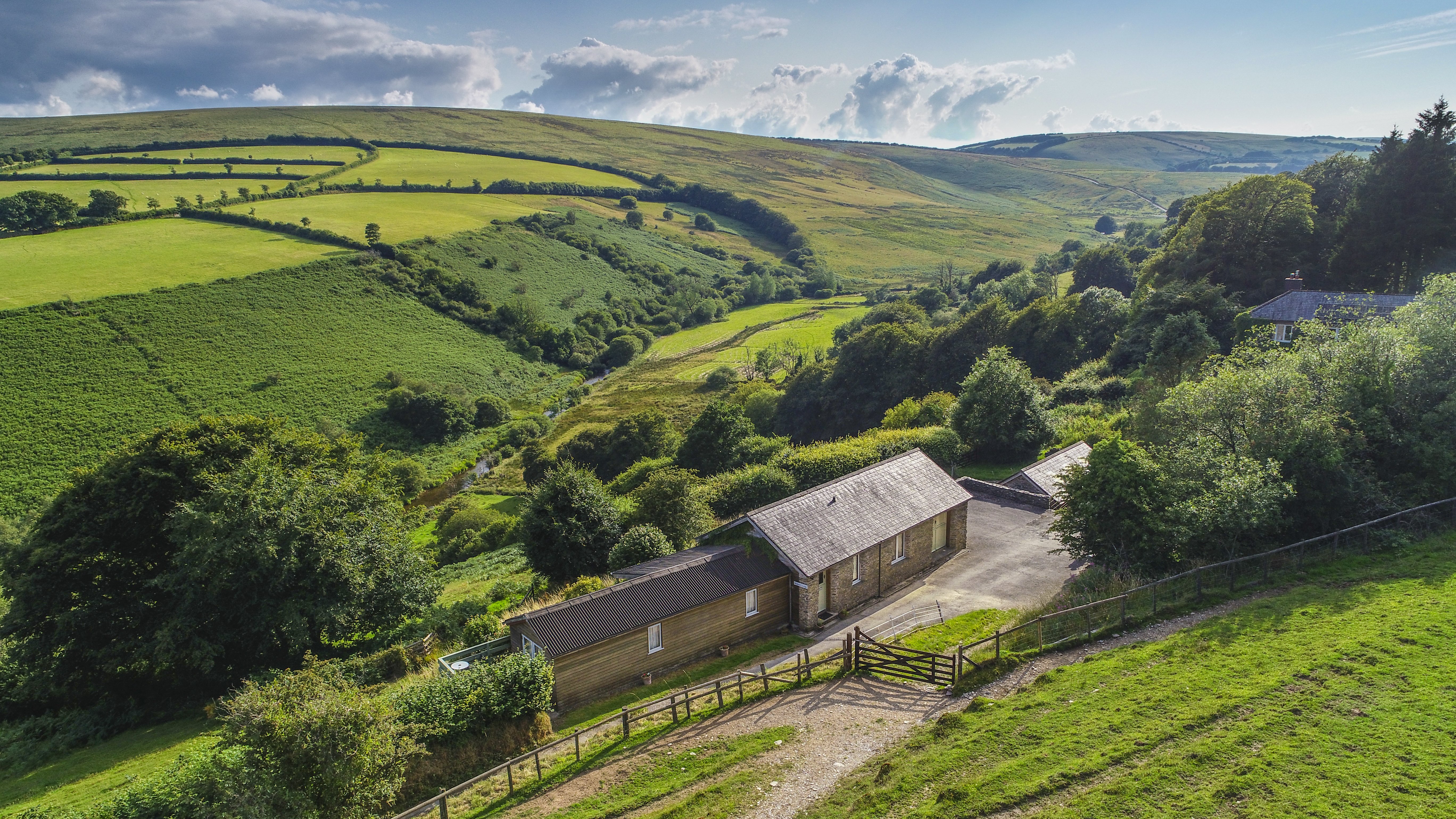 Hillway Lodge, Withypool - cottage near Exmoor ponies on Withypool Common