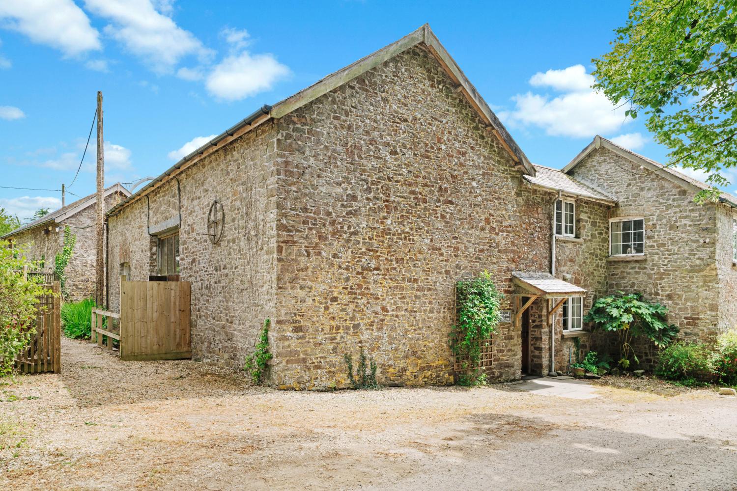 Cartwheel Cottage and games health suite barn