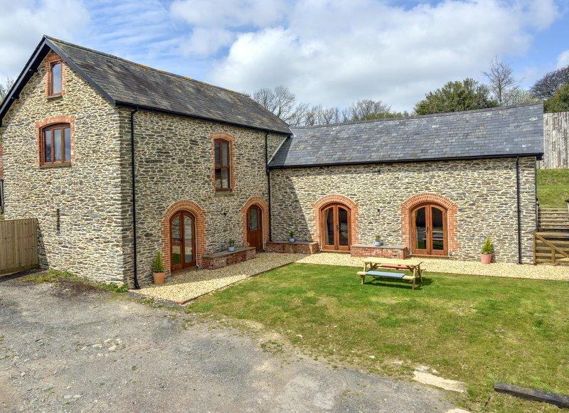 Broomy Barn, Brompton Regis